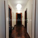 Affitto 5 camera appartamento di 145 m² in Ancona