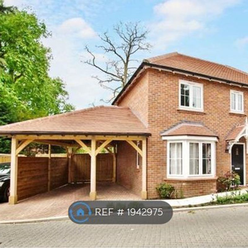 Detached house to rent in Abrahams Close, Amersham HP7 Amersham Common