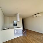 Rent 1 bedroom apartment of 61 m² in Porto