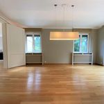 Huur 4 slaapkamer appartement van 285 m² in Ukkel