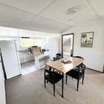 Rent 4 bedroom house of 921 m² in Auckland