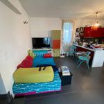 Affitto 4 camera appartamento di 153 m² in Adria