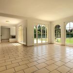 Rent 7 bedroom house of 380 m² in Tannay