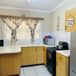 Rent 3 bedroom house of 930 m² in uMhlathuze Local Municipality