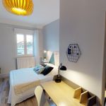 Rent 6 bedroom apartment in Bordeaux