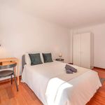Rent a room of 168 m² in Lisboa