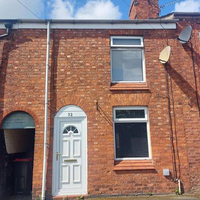 Terraced house to rent in Geneva Road, Winsford CW7