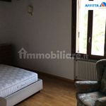 Affitto 3 camera appartamento di 88 m² in Parma