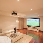 Rent 4 bedroom house of 560 m² in San Amaro