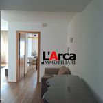 Affitto 3 camera appartamento di 118 m² in Bergamo