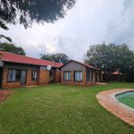 Rent 3 bedroom house of 1202 m² in City of Tshwane