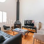 Rent 3 bedroom house of 125 m² in Viveiro