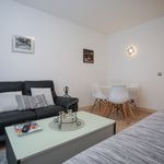 Rent 1 bedroom apartment of 50 m² in São Martinho
