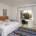 Rent 4 bedroom house of 350 m² in Marbella
