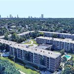 Rent 4 bedroom apartment in Toronto
