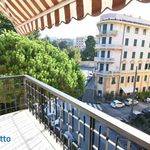 Affitto 5 camera appartamento di 101 m² in Genova