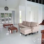 Rent 4 bedroom house of 450 m² in Bangkok