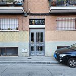 Rent 9 bedroom house of 401 m² in Alcalá de Henares
