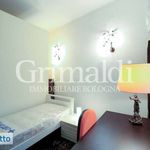 Rent 5 bedroom apartment of 141 m² in Bologna