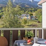 Rent 4 bedroom apartment of 90 m² in Plateau-des-Petites-Roches