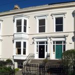 Rent 5 bedroom house in Dun Laoghaire