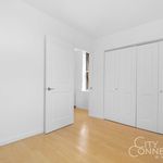 Rent 3 bedroom apartment of 61 m² in New York