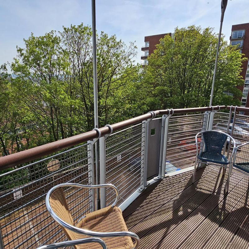 2 bedroom property to let in The Panoramic, Park Row, Bristol - £1,700 pcm