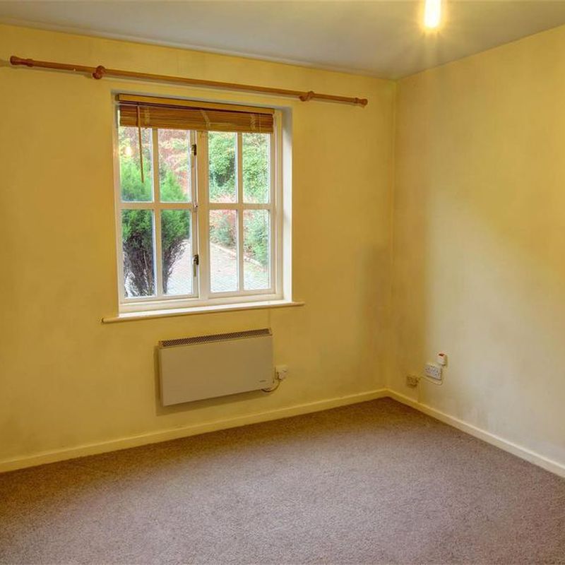 2 bedroom apartment to rent Friars Goose