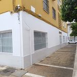Rent 1 bedroom house of 75 m² in Fuengirola