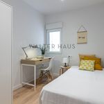 Rent 4 bedroom apartment of 65 m² in L'Hospitalet de Llobregat