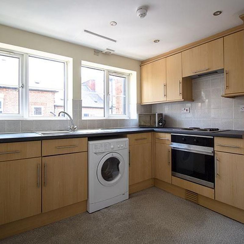 (individual room available) flat 4, 138 north sherwood street