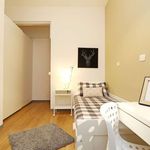 Rent a room of 130 m² in Roma