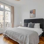 Rent 2 bedroom apartment of 99 m² in Neuilly-sur-Seine