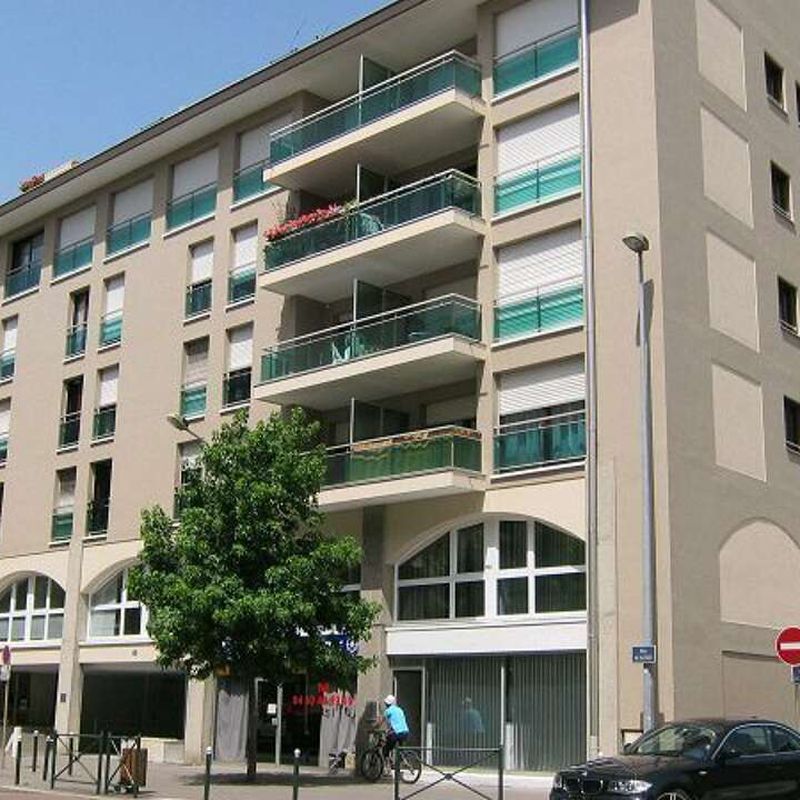 Location appartement 1 pièce 19 m² Annecy (74000)