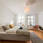 Rent a room of 189 m² in München