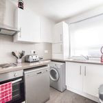 Rent a room of 96 m² in london