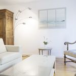 Rent 2 bedroom apartment of 74 m² in Bordeaux
