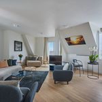 Appartement de 140 m² avec 3 chambre(s) en location à Paris