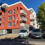 Rent 4 bedroom apartment of 94 m² in Saint-André-sur-Vieux-Jonc