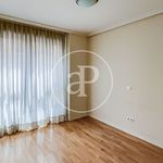 Rent 2 bedroom apartment of 113 m² in madrid