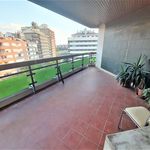 Alquilo 4 dormitorio apartamento de 130 m² en Pamplona