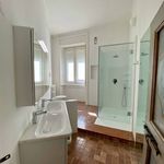 Affitto 5 camera appartamento di 200 m² in Milano