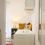 Rent 1 bedroom apartment of 19 m² in Courbevoie