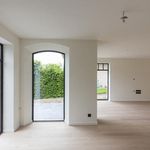 Rent 3 bedroom house of 210 m² in Anzegem