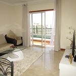 Alugar 2 quarto apartamento de 100 m² em São Martinho
