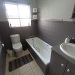 Rent 3 bedroom house of 1490 m² in City of Tshwane