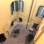 Affitto 4 camera casa di 110 m² in Bologna