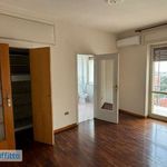 Rent 4 bedroom apartment of 129 m² in Naples