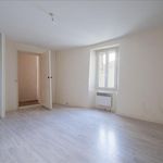 Rent 3 bedroom apartment of 78 m² in Saintes