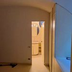 Affitto 4 camera appartamento di 133 m² in Milano